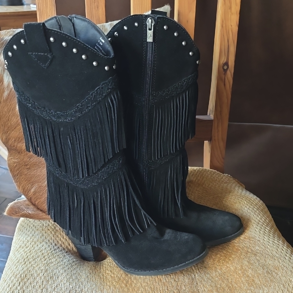 EUC Reba Fringe Leather Suede Boots
